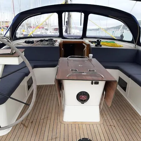 Saffredi Botel Trogir