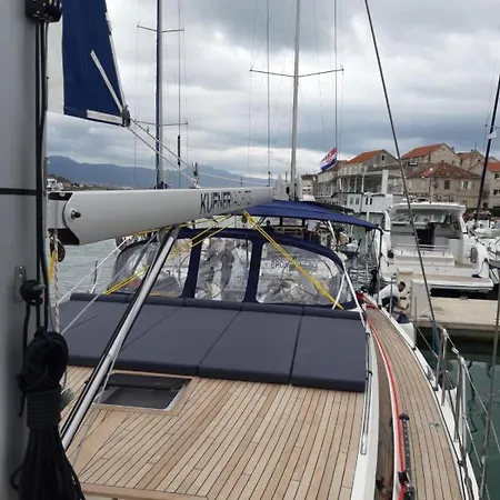 Saffredi Botel Trogir