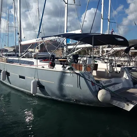 Saffredi Botel Trogir